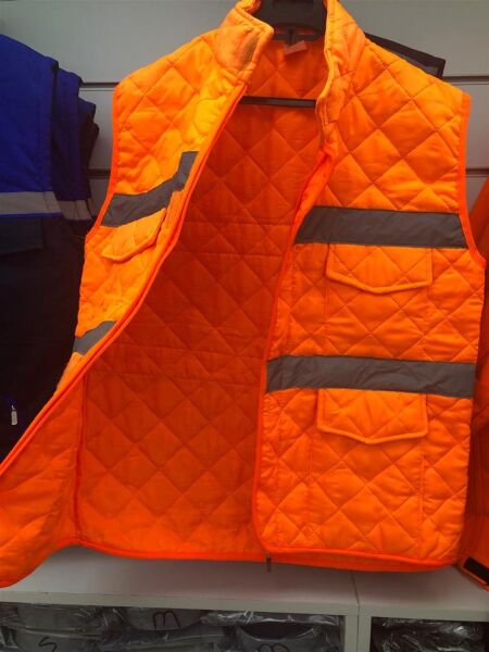 İKAZ YELEĞİ KAPİTONELİ BARBOUR MODELLİ
